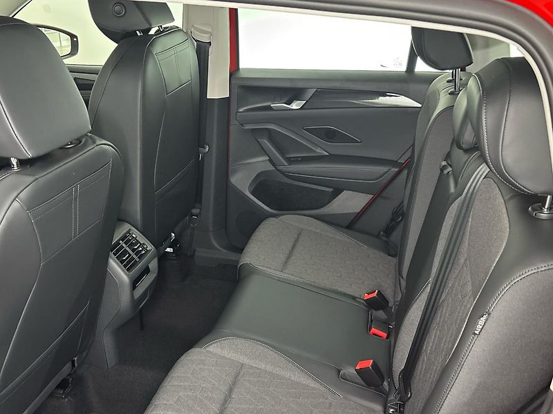 Volkswagen Tiguan (2026) SUV - fotka 12 z 36