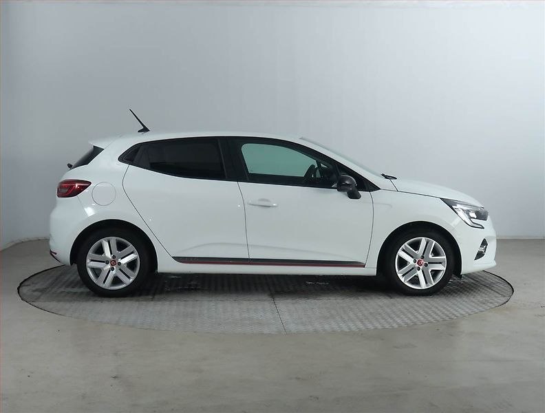 Renault Clio (2020) 1.0 TCe, Tempomat - fotka 6 z 15