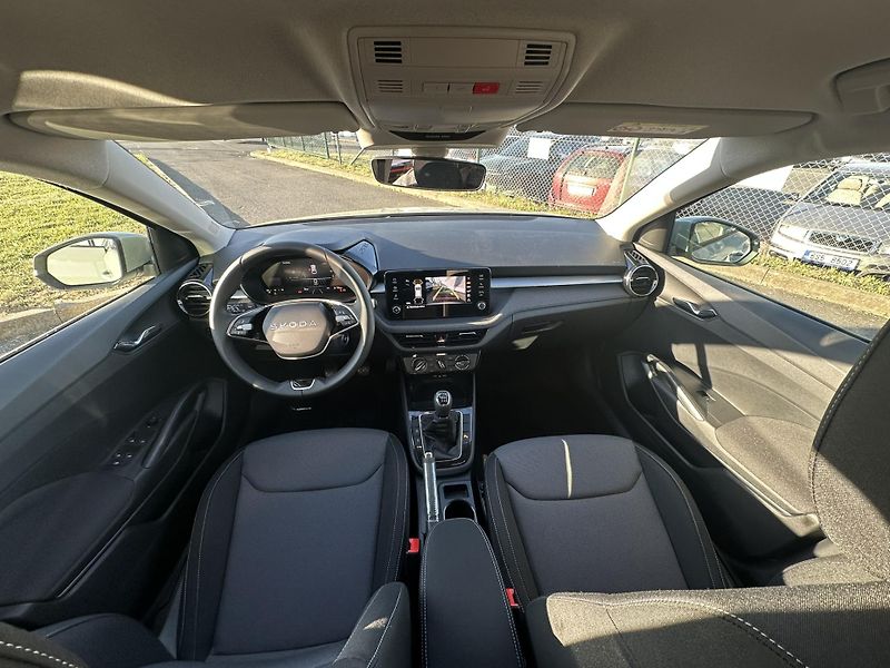 Škoda Fabia CLASSIC 1.0TSI 85kW + tažné - fotka 9 z 12
