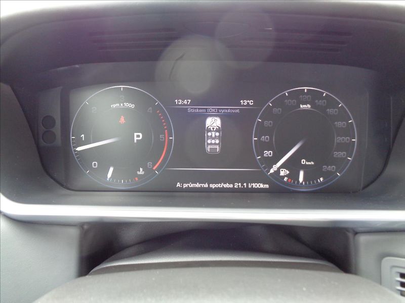 Land Rover Range Rover Sport 4,4 SDV8 Autobiography - fotka 47 z 59