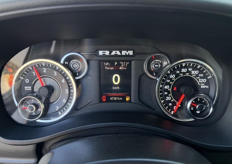 Dodge RAM (2024) +2500+CANYON LAKE+INDIVIDUAL+ - fotka 19 z 24