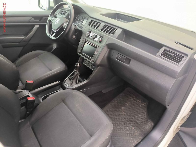 Volkswagen Caddy (2020) 2.0TDi WÜRTH, navi, +kola - fotka 11 z 24