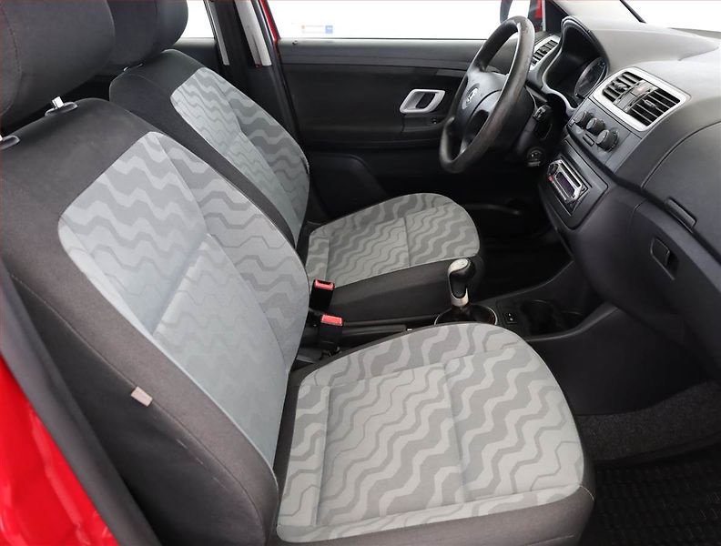 Škoda Fabia (2008) 1.2, po STK, rezervace - fotka 7 z 13