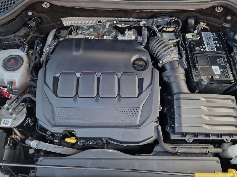 Škoda Karoq 2.0 TDI Style, ČR,1.Majitel - fotka 44 z 50