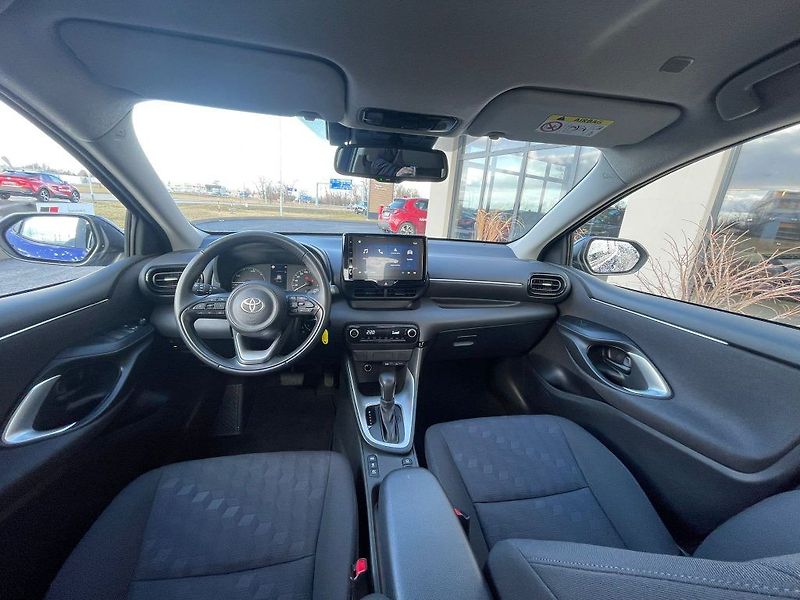 Toyota Yaris 1.5 Hybrid automat 116k Comfor - fotka 26 z 27