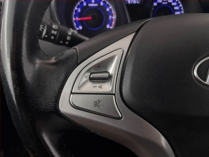 Hyundai ix20 (2014) 1.4 CVVT, LPG, Serv.kniha - fotka 15 z 16