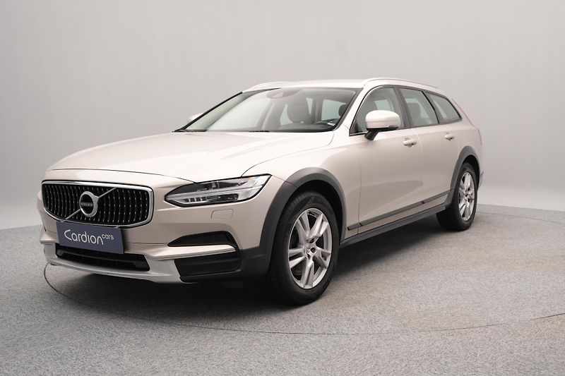 Volvo V90 CC D4 AWD MOMENTUM AUT - fotografie inzerátu