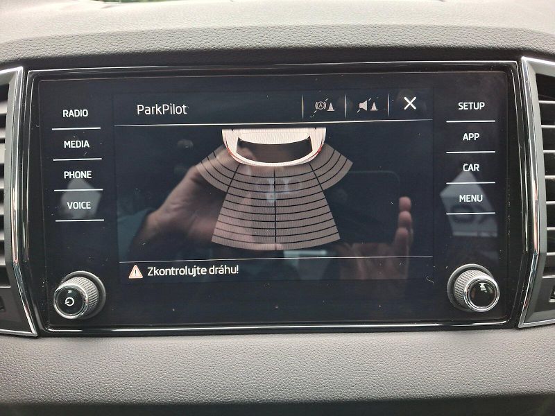 Škoda Karoq (2020) Ambition 1,5TSi 110kW - fotka 22 z 33