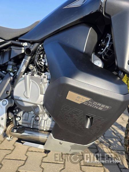 CFMOTO 800 MT (2026) X Akce - fotka 12 z 14