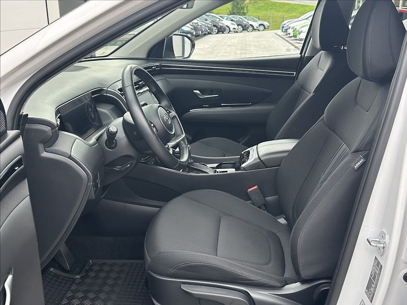 Hyundai Tucson 1,6 T-GDI 150PS  Smart A/T - fotka 12 z 55