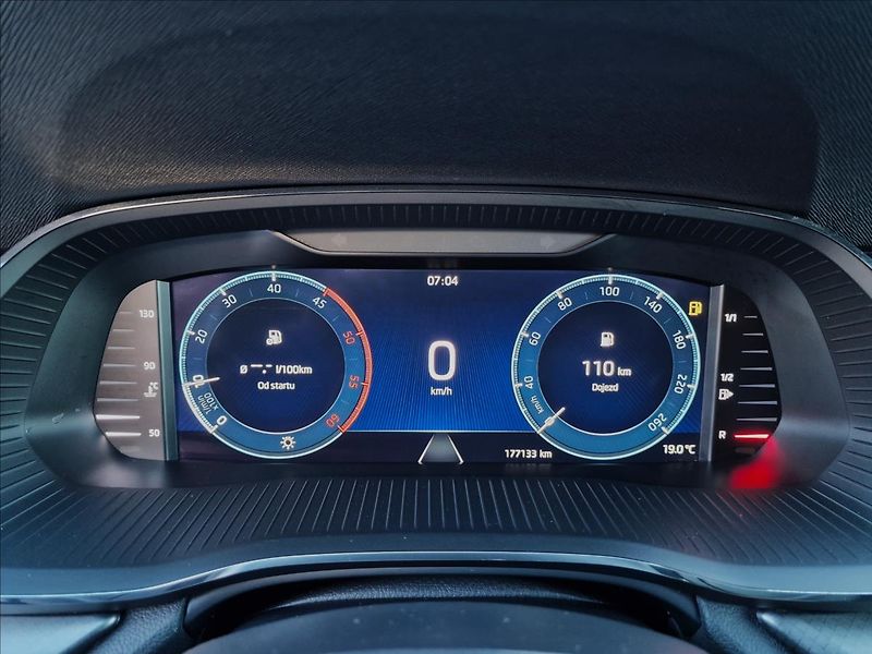 Škoda Octavia 2.0TDI Ambition, ČR,1.Majitel - fotka 22 z 50