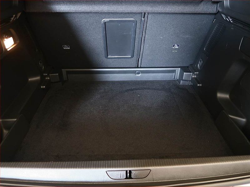Opel Grandland X (2022) Edition Business 1.2 Turbo - fotka 14 z 17