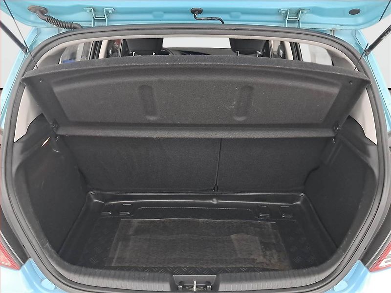 Hyundai i20 (2014) 1.2, Serv.kniha - fotka 13 z 18