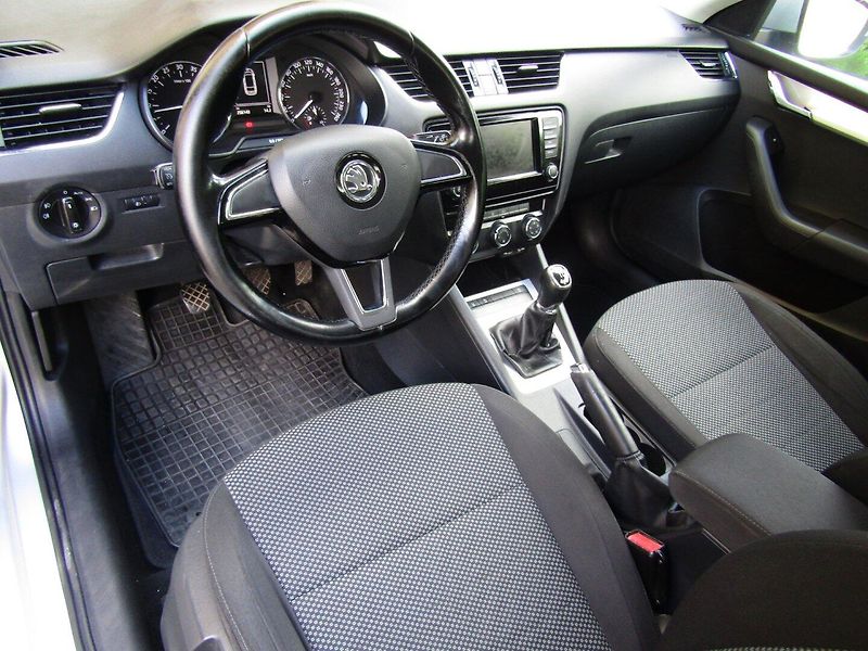 Škoda Octavia (2018) 1.6 TDI 81kW  4X4 - fotka 13 z 40