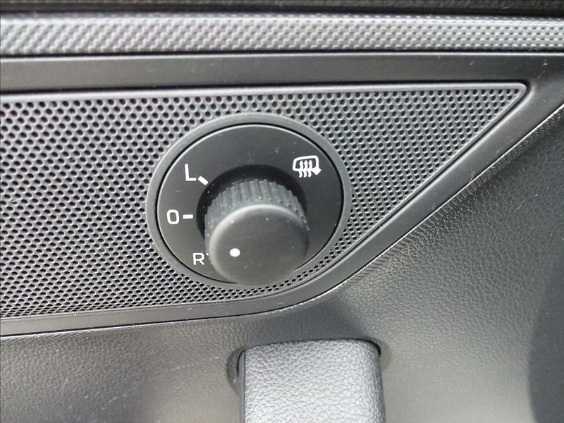 Škoda Fabia III 1.0TSI 70 kW STYLE - fotka 20 z 51