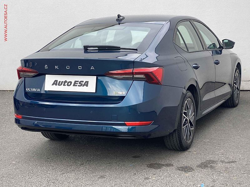 Škoda Octavia (2023) 1.0 TSi e-TEC, 1.maj,ČR - fotka 4 z 18