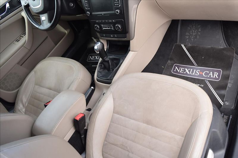 Škoda Yeti 1,8 TSI 118KW 4X4 TAŽNÉ LPG - fotka 23 z 51