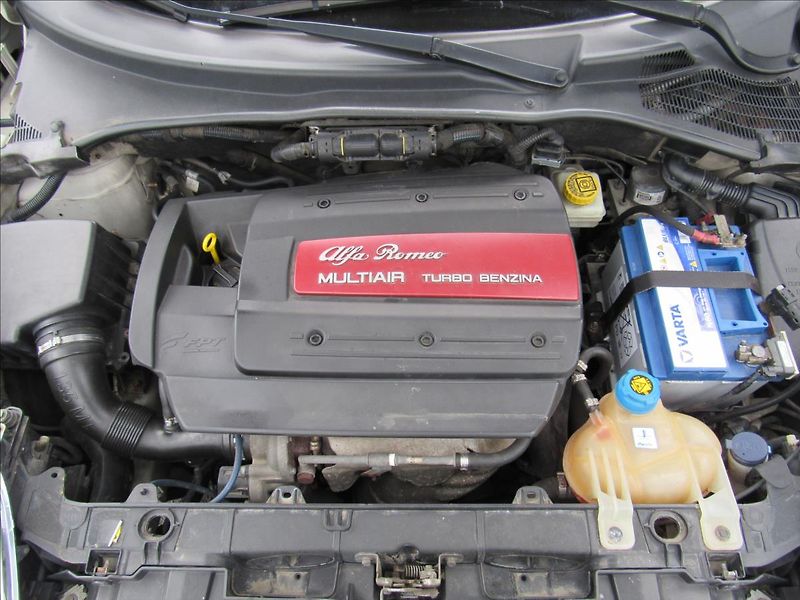 Alfa Romeo MiTo 1,4 Turbo 99kW - fotka 27 z 30