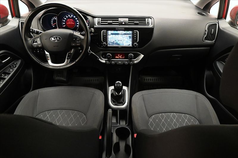 Kia Rio 1,4 CVVT 80kW KLIMA Manuál Zár - fotka 15 z 29