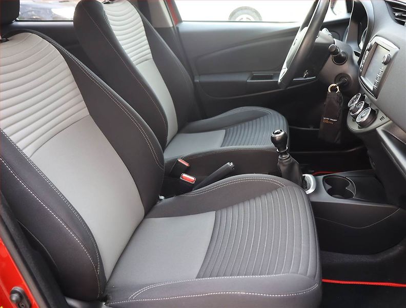 Toyota Yaris (2018) Trend 1.5 Dual VVT-i - fotka 9 z 20