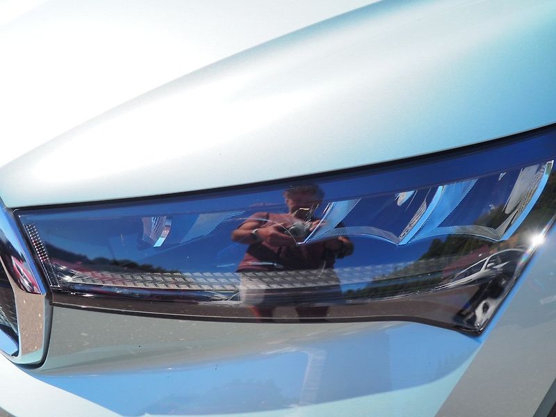 Škoda Enyaq (2021) 60 (132 kW) Suite - fotka 7 z 36