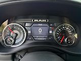 Dodge RAM (2019) +HEMI+LARAMIE+OFFROAD PAKET+ - náhled 17