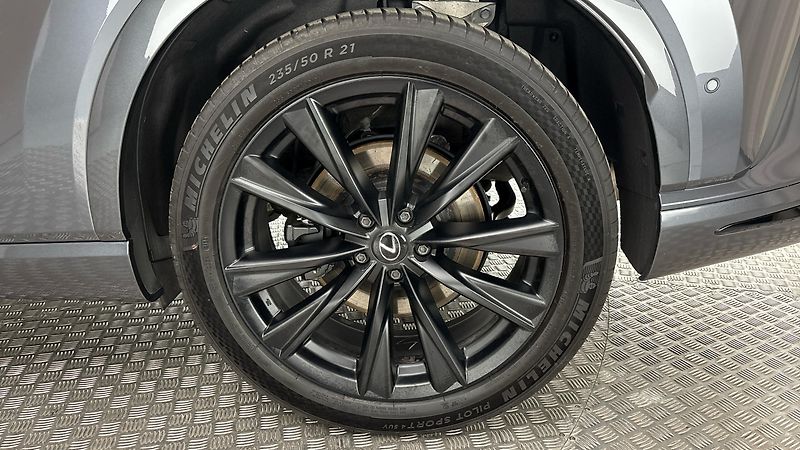 Lexus RX 500h AUT 4x4 F Sport Plus - fotka 19 z 31