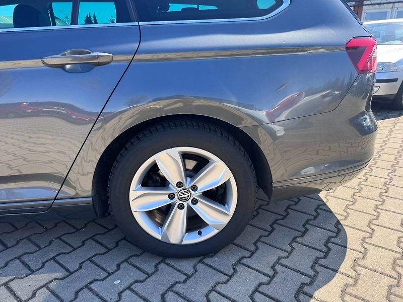 Volkswagen Passat (2015) B8 DSG 2,0 110KW ROZV. BEZ ADB - fotka 14 z 50