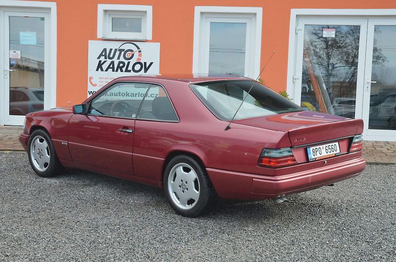Mercedes-Benz 124 (1988) W124 300 CE 132kW AUTOMAT - fotka 4 z 39