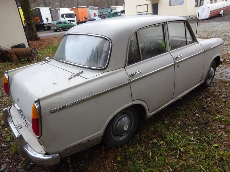 Ostatní (1963) DATSUN Bluebird PL 312 - fotka 3 z 20