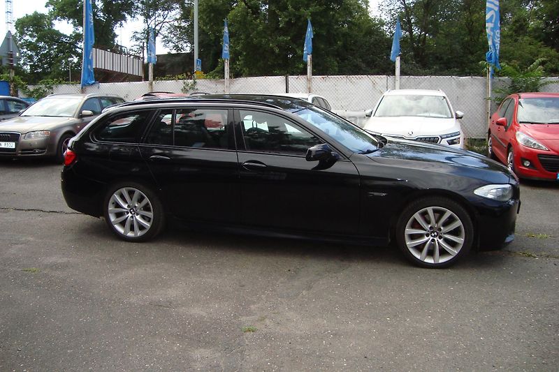 BMW Řada 5 (2013) 535d Xdrive,M-paket,S.kniha - fotka 8 z 73
