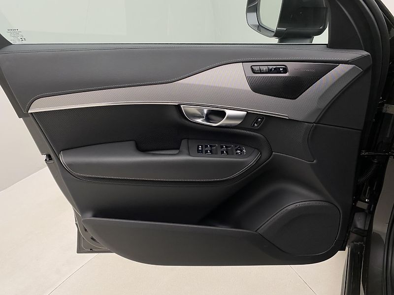 Volvo XC90 B5 AWD BRIGHT PLUS AUT 7míst - fotka 7 z 64