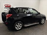 Toyota RAV4 2.2 D-4D 100kW ČR 1MAJITEL - náhled 9