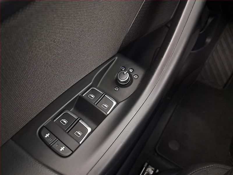 Audi Q3 (2017) 2.0 TDI, 4X4, Automat - fotka 15 z 17