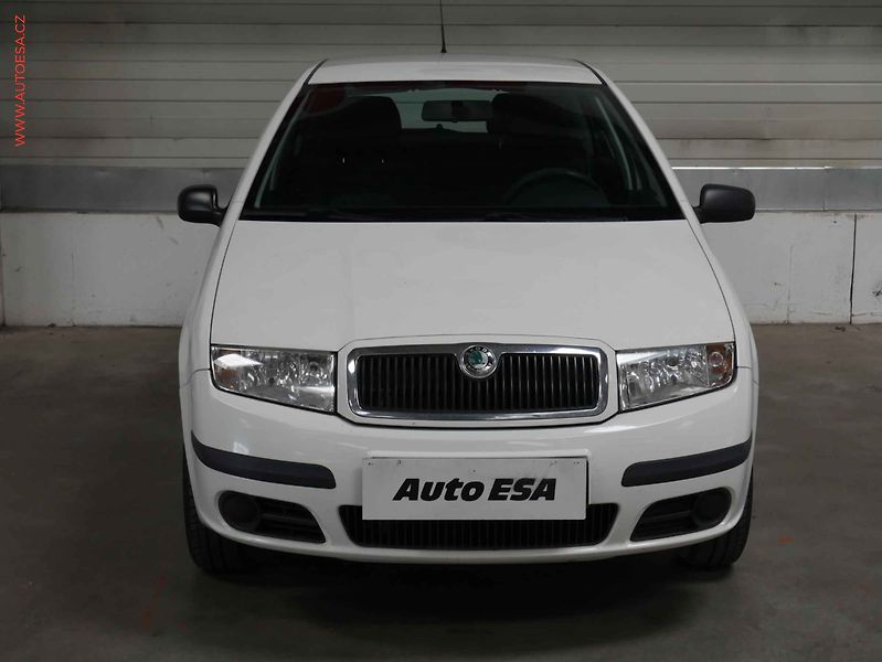Škoda Fabia (2006) 1.4i, AC, el. výbava - fotka 2 z 14