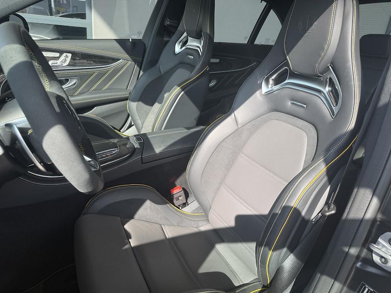 Mercedes-Benz Třídy E (2023) E 63 S AMG 4M+ sedan - fotka 42 z 51