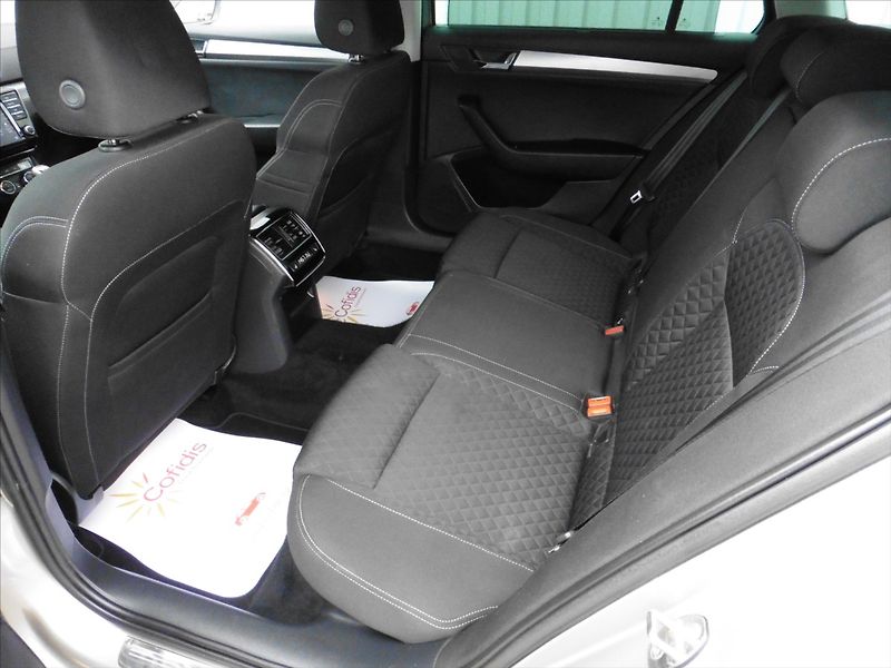 Škoda Superb 2,0 TDi Style Navi  III Combi - fotka 8 z 18