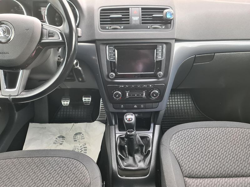 Škoda Yeti (2015) 2.0 TDi 103-KW 4x4 ADV OLOMOUC - fotka 25 z 76