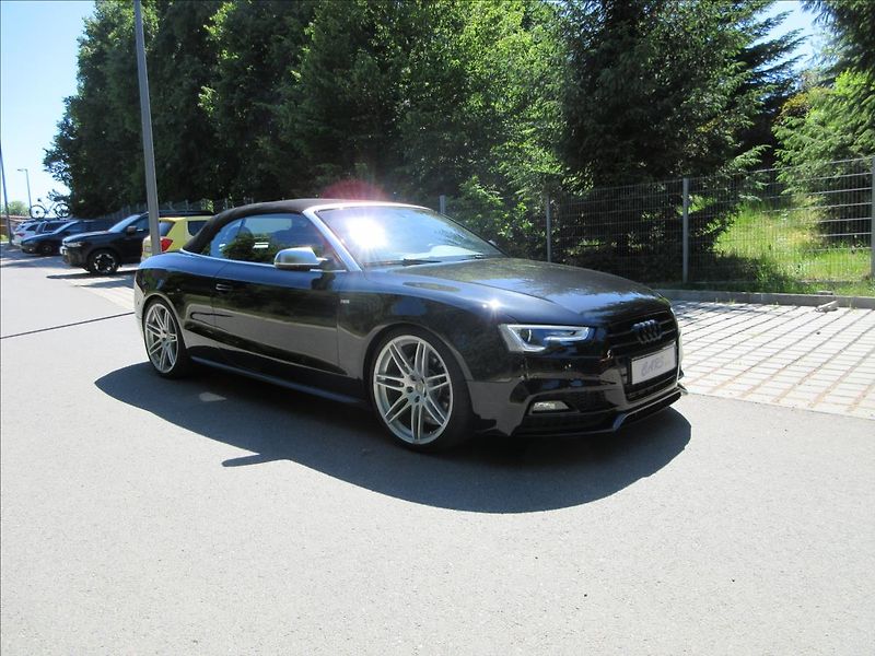 Audi A5 3,0 TDi 4x4 Navi S-Line B&O - fotka 7 z 38