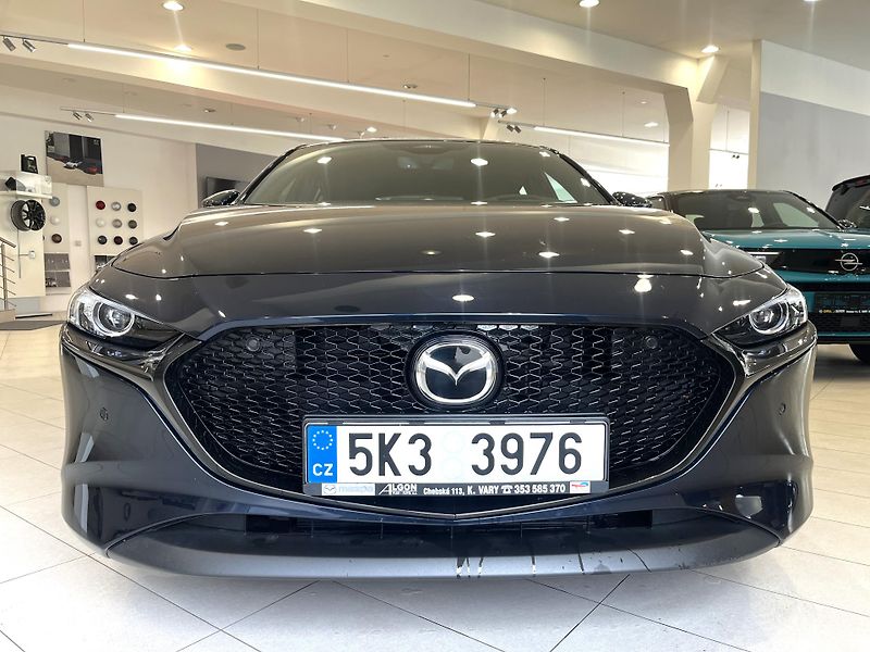 Mazda 3 (2025) 2.5L G140 6MT FWD Centre-Line - fotka 2 z 17
