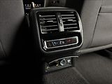 Volkswagen Passat 2,0 TDi  DSG Business IQ Light - náhled 15