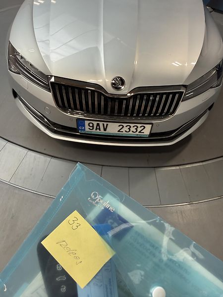 Škoda Superb 2.0 TDI 110kW Style Combi DSG - fotka 5 z 15
