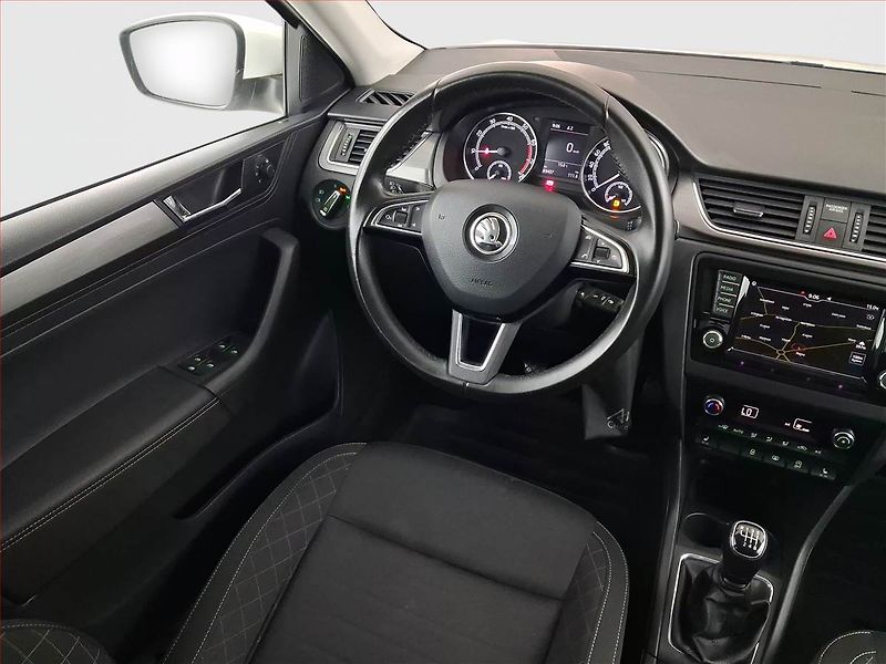 Škoda Rapid (2018) Style 1.0 TSI, Serv.kniha - fotka 7 z 19