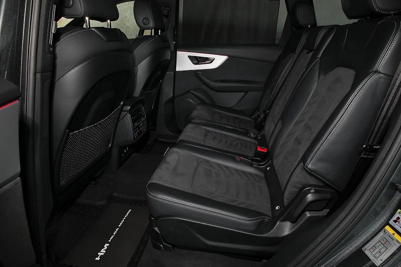 Audi Q7 3.0TDI 210kW S-Line 7míst Weba - fotka 13 z 42
