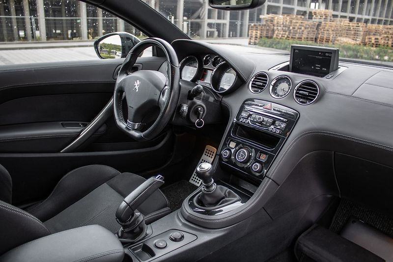 Peugeot RCZ 147kW 2014 - fotka 11 z 25