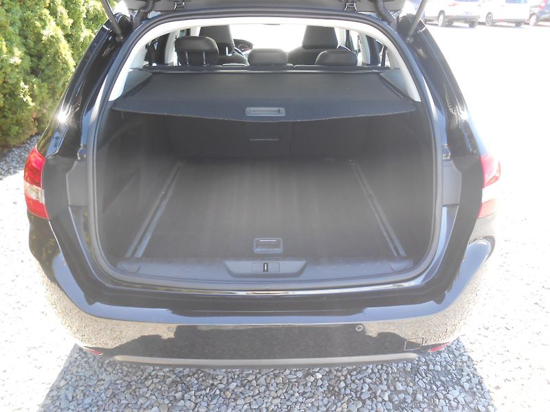 Peugeot 308 , FULL LED, KAMERA,NAVI - fotka 24 z 43
