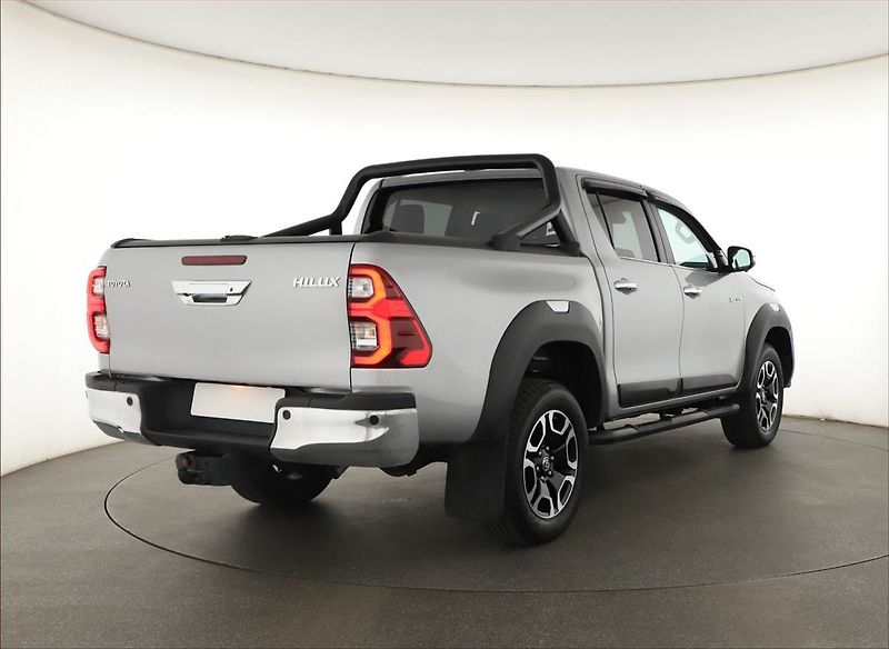 Toyota Hilux (2025) 2.8 D-4D MHEV - fotka 5 z 21
