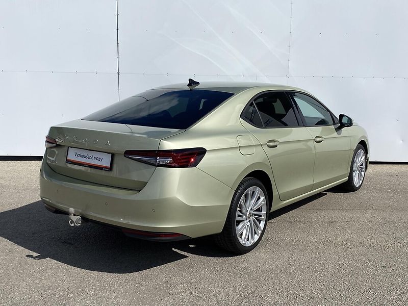 Škoda Superb 2,0 TDI 110 kW Selection DSG - fotka 2 z 30