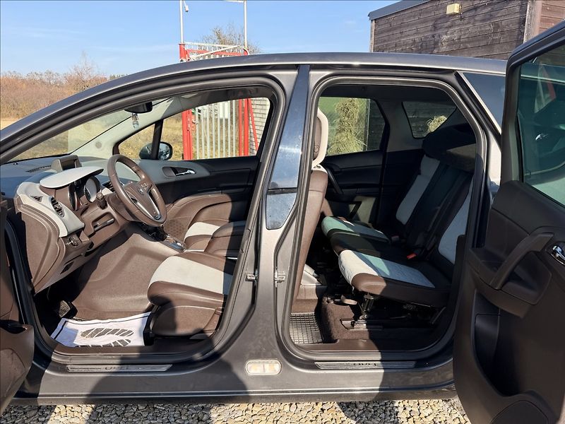 Opel Meriva 1,7 CDTI AUTOMAT - fotka 16 z 27