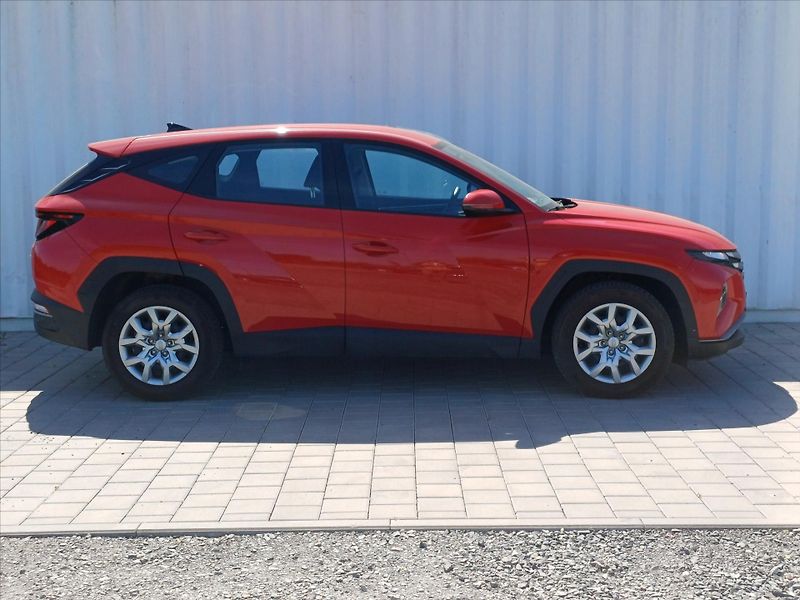 Hyundai Tucson 1,6   1.6 T-GDI 110Kw Start 4x - fotka 22 z 29